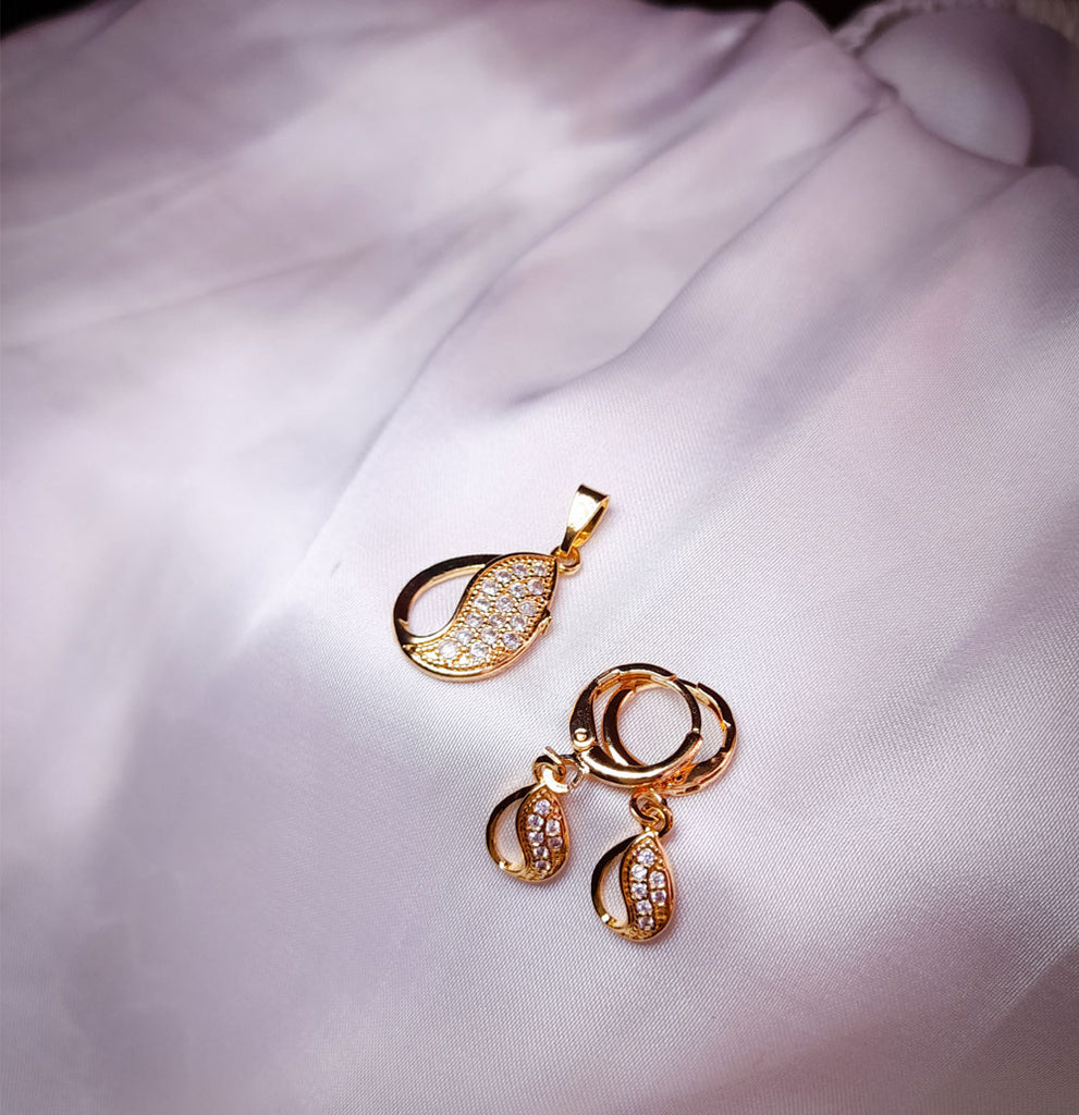 GOLD DROP EARING SET WITH NECKLACE