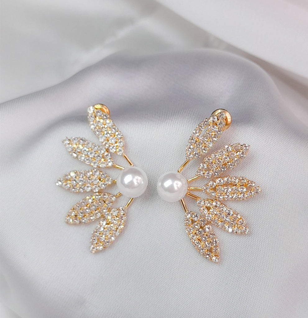 LEAF WITH PEARL EARINGS
