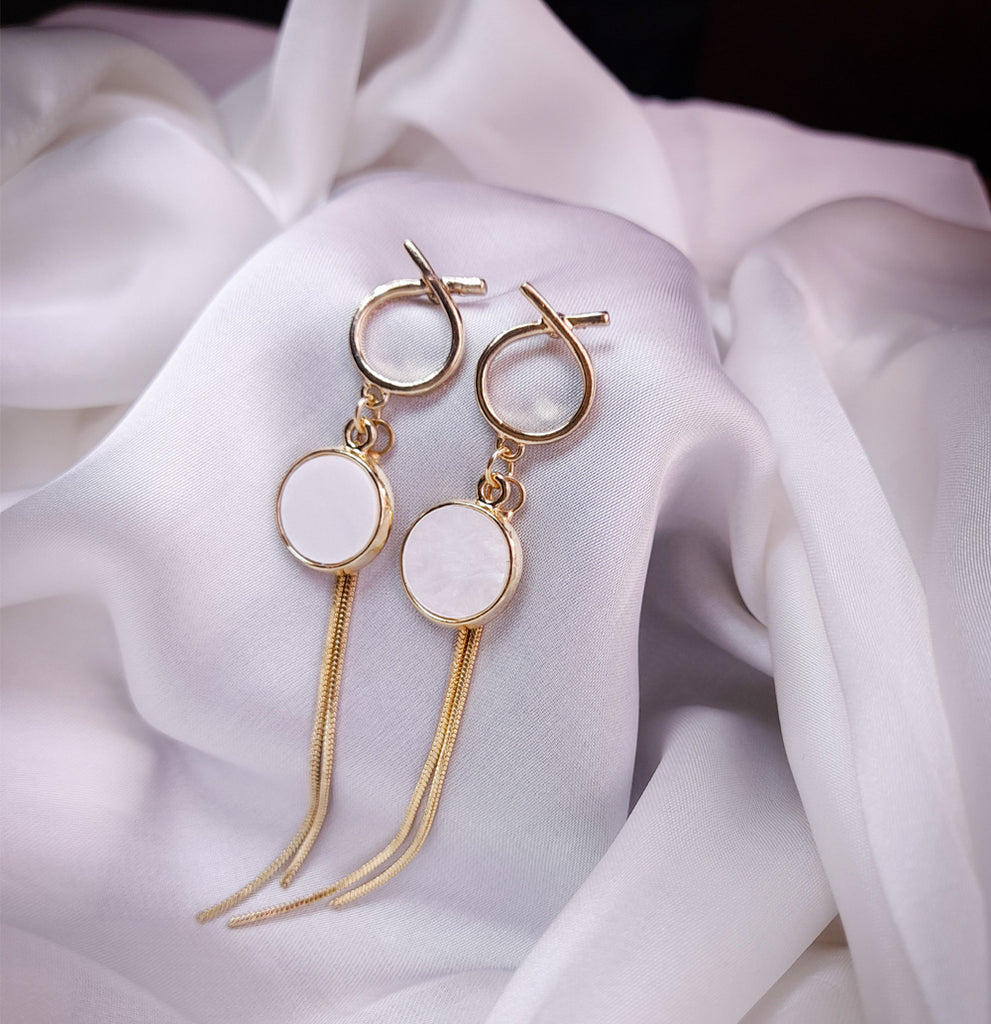 PEARL DROP EARINGS
