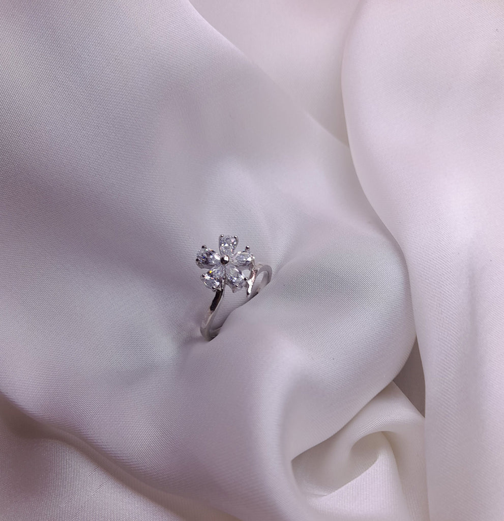 SILVER RING