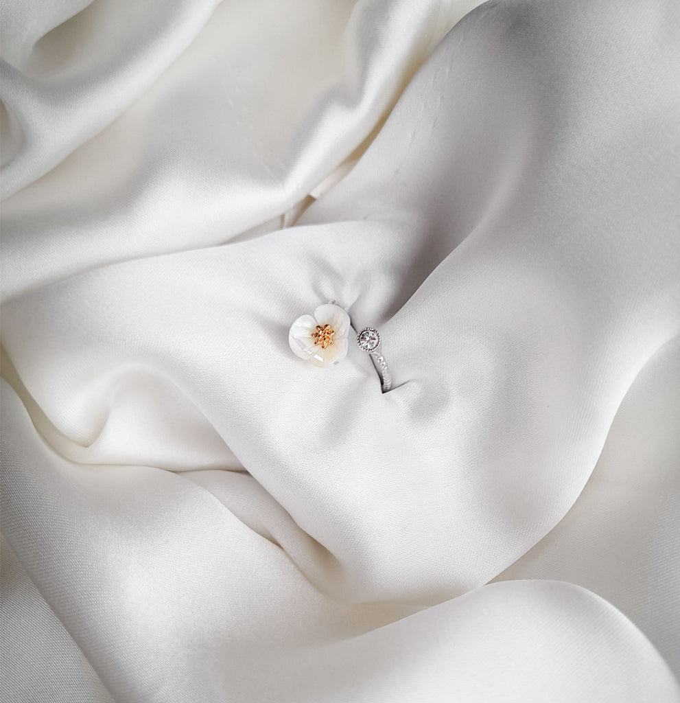 MARBEL FLOWER RING